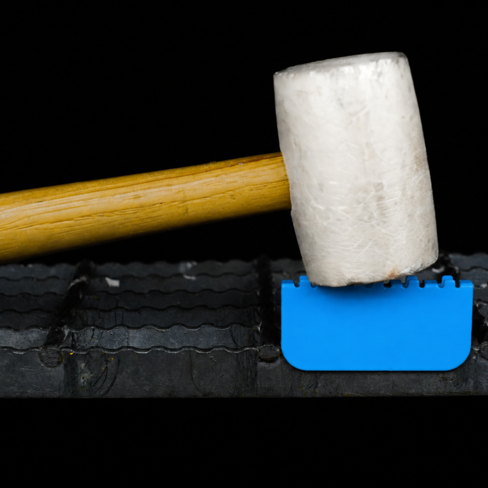 Titan Clips - Blue - installation